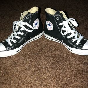 Black & white High top converse ❤️